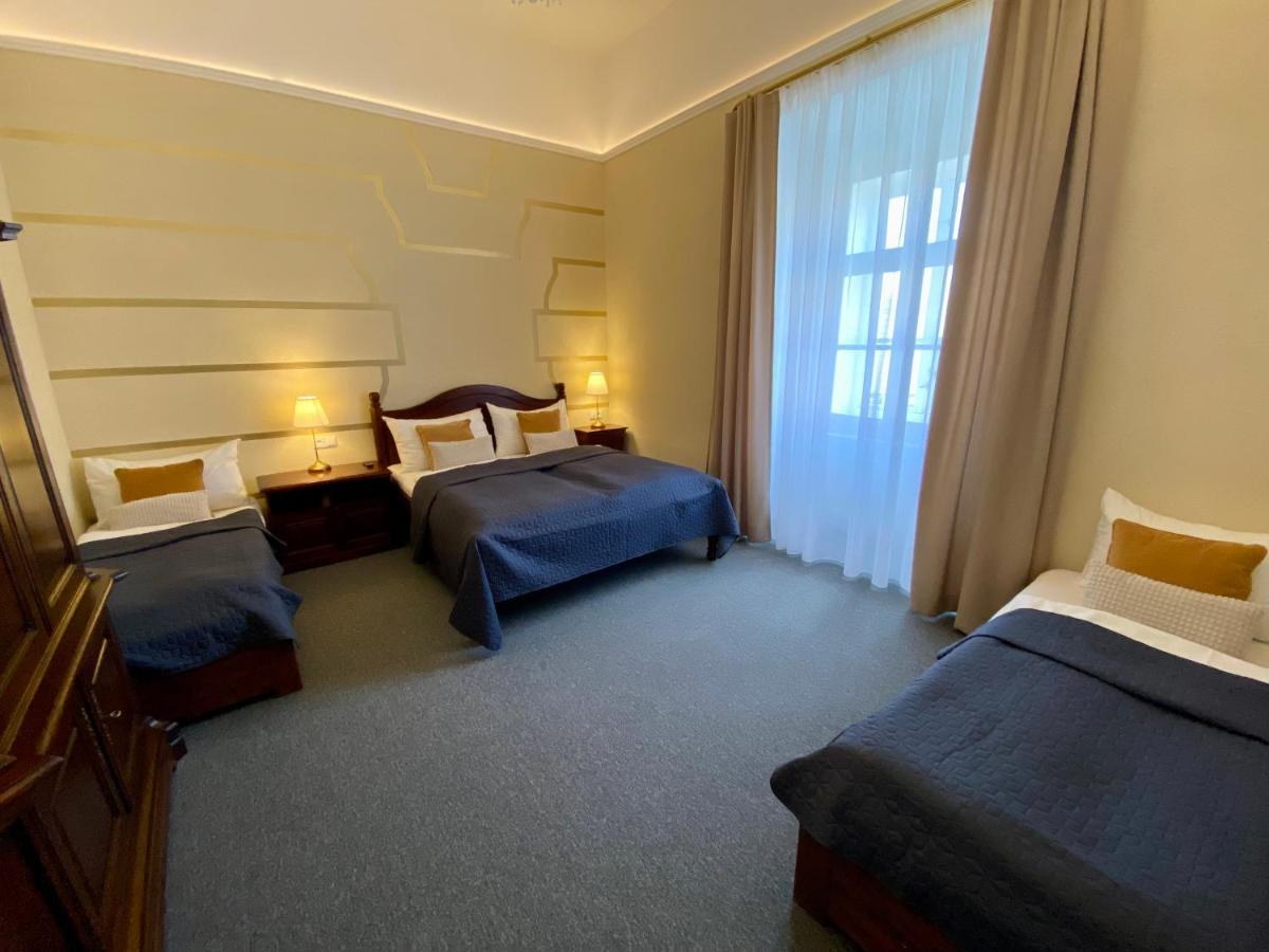 Zamecky Hotel Anton Florian Вальтице Экстерьер фото